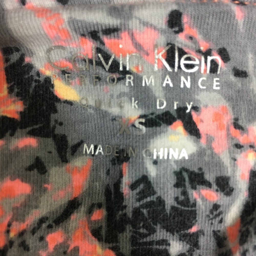 Calvin Klein Performance Quick Dry Criss Cross Top - Picture 4 of 4